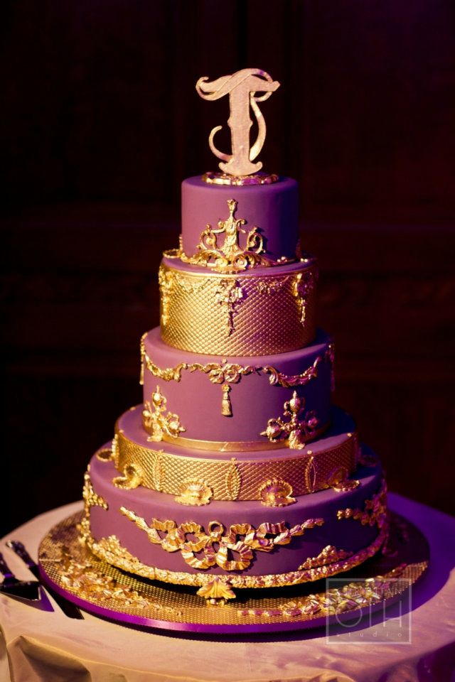Gold wedding cake designs